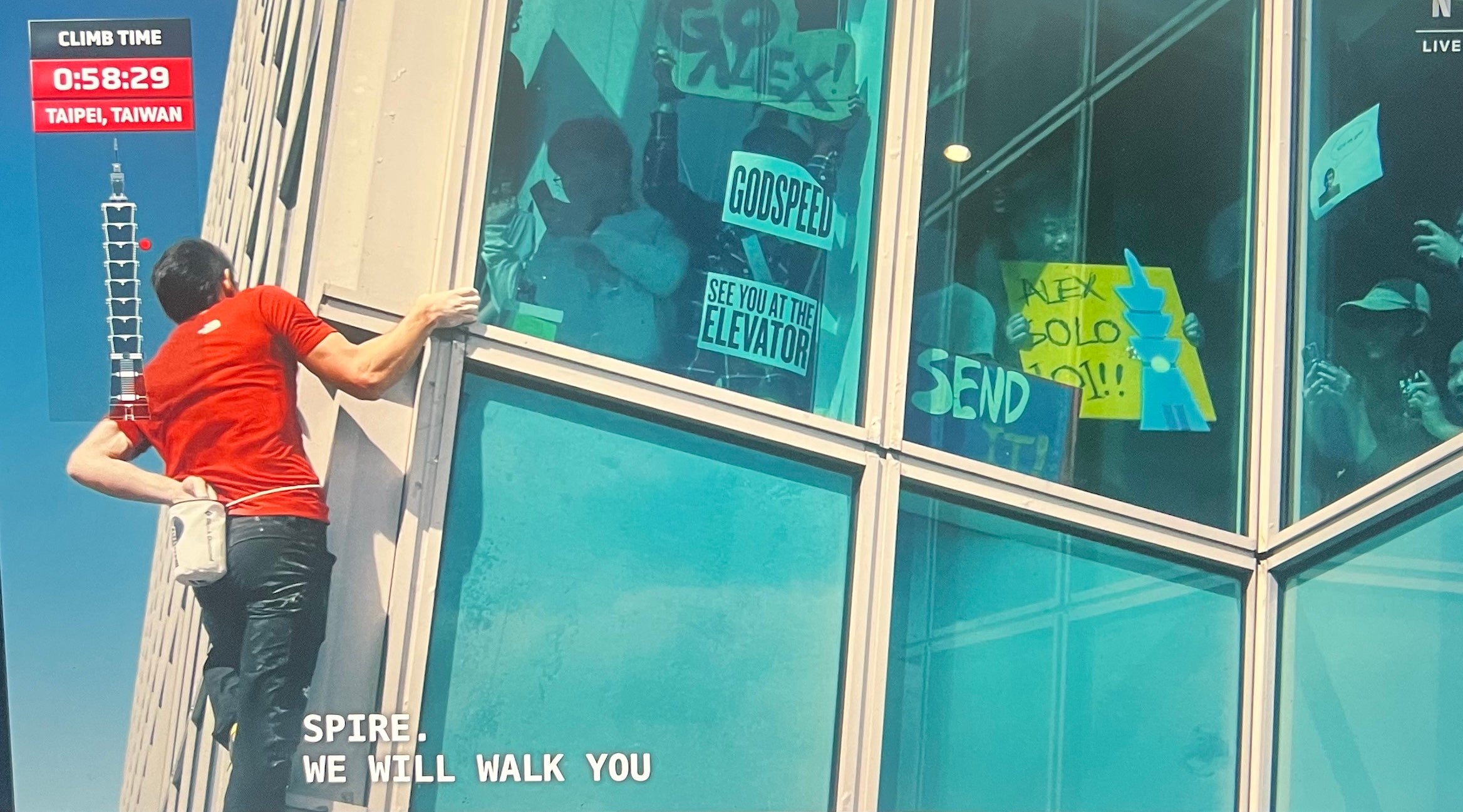 Honnold Sets Urban Free Solo Record with Taipei 101 Climb