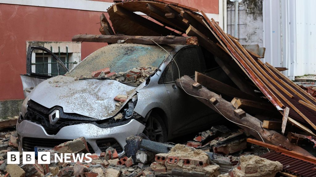 Storm Kristin Delivers Economic Shock to Portugal, Triggering Infrastructure Chaos and State of Emergency Calls