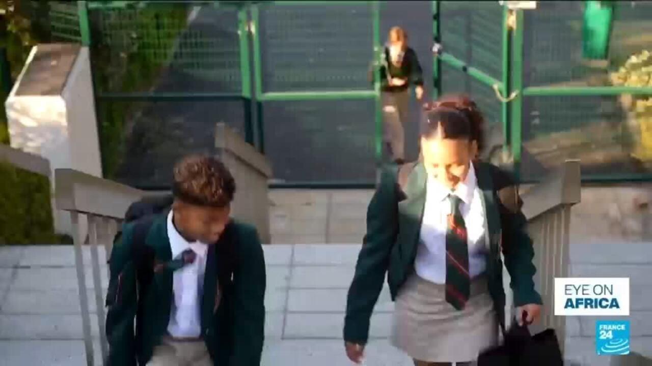 Global Education Under Scrutiny: South African Schools Mandate Phone Bans Amid Rising Concentration Deficits