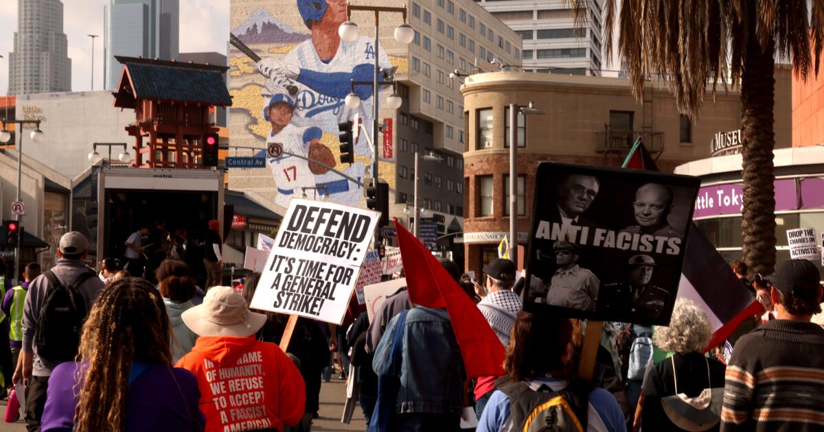 US Population Stagnation Signals Shift: Immigration Curbs Threaten Labor Supply and Economic Trajectories