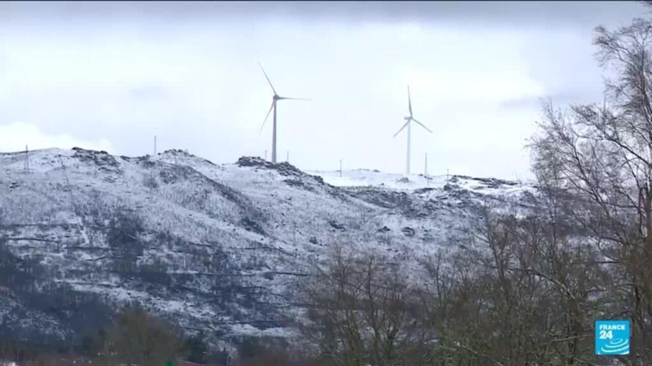 Severe Storm Disrupts Portuguese Infrastructure, Leaves Hundreds of Thousands Without Power