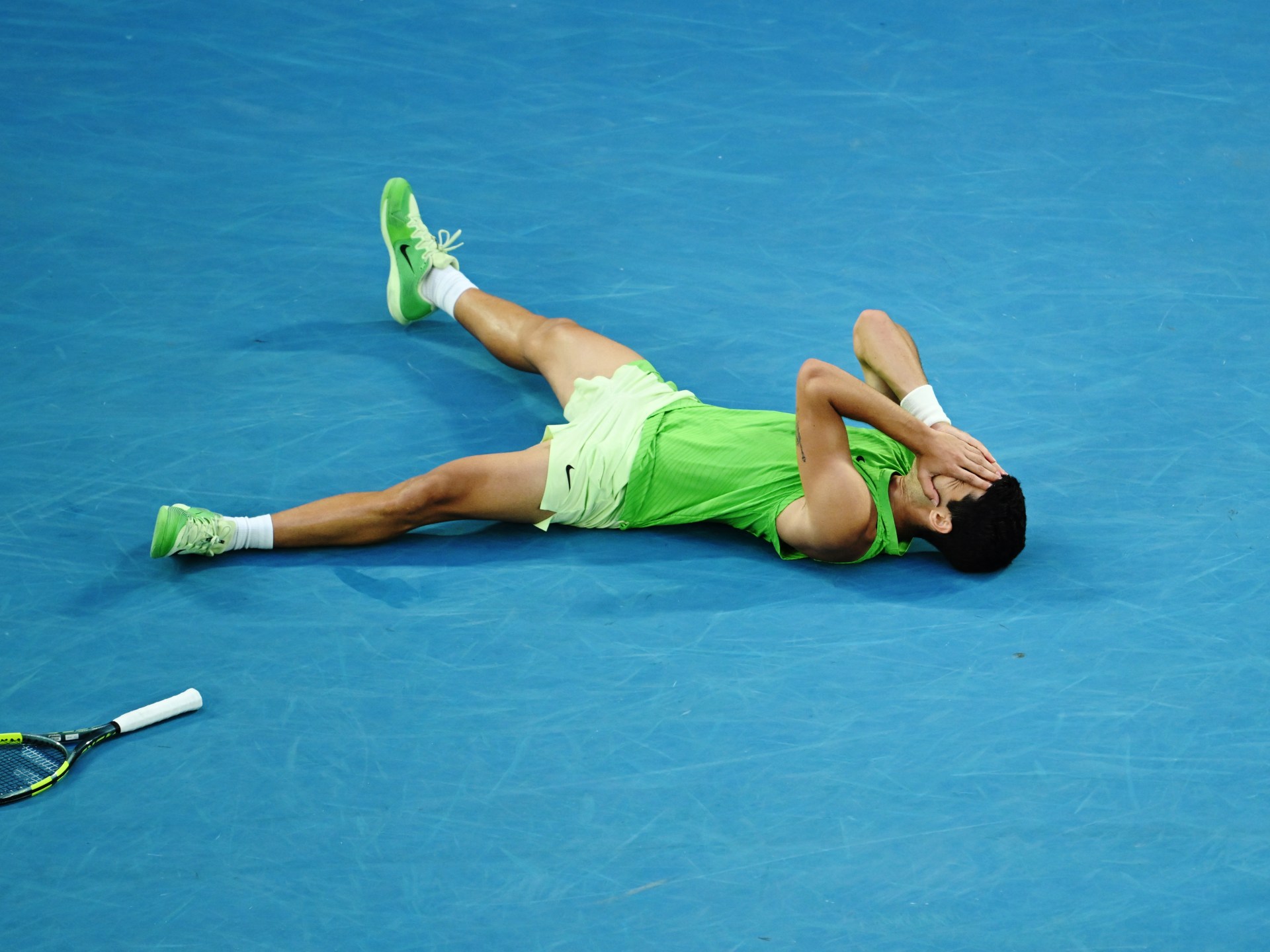 Alcaraz Outlasts Zverev in Five-Set Marathon to Reach Australian Open Final