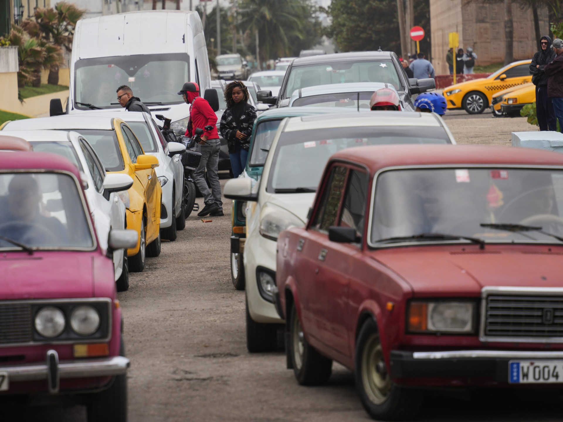 US Pressure on Venezuela Threatens Cuban Economy, Allies Hesitate