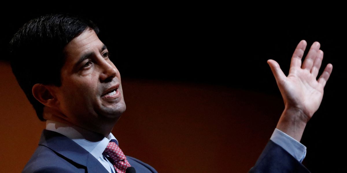 Warsh's Federal Reserve Nomination Complicated by Appearance in Epstein Files