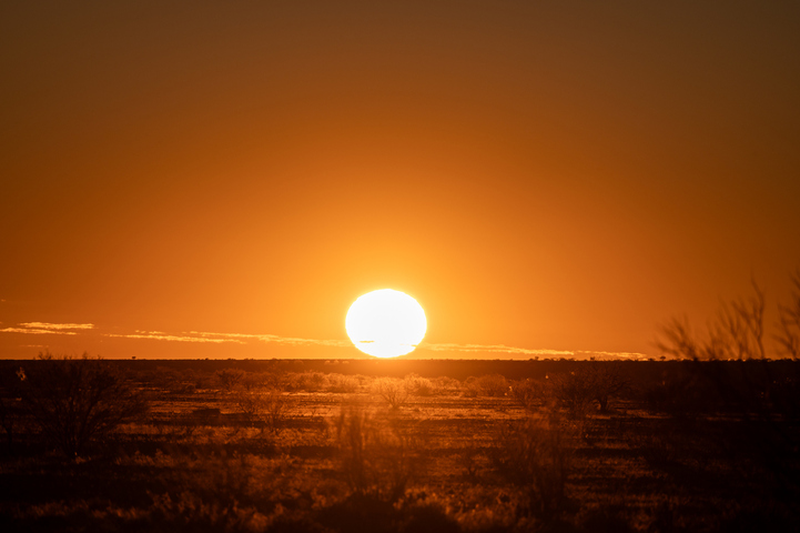 Australian Outback Registers 50°C for First Time in Four Years Amid Heat Dome