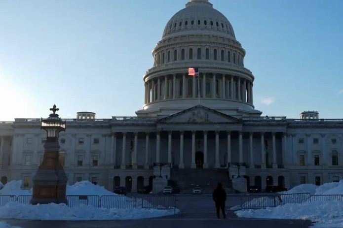 US Senate Approves Funding Bill Ahead of Imminent Government Shutdown