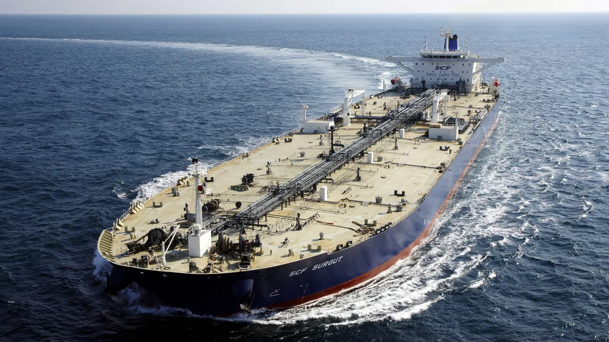 EU Considers Banning Maritime Services for Russian Oil, Moving Beyond Price Cap