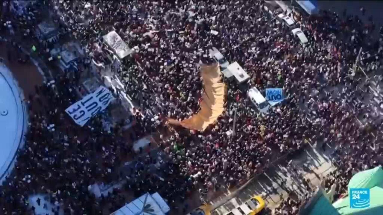 US Protests Erupt Over Fatal Shootings, Demanding Withdrawal of Federal Immigration Agents