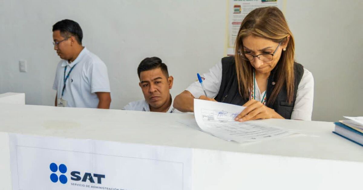 SAT triplica ingresos por multas y recargos en seis años, según SHCP