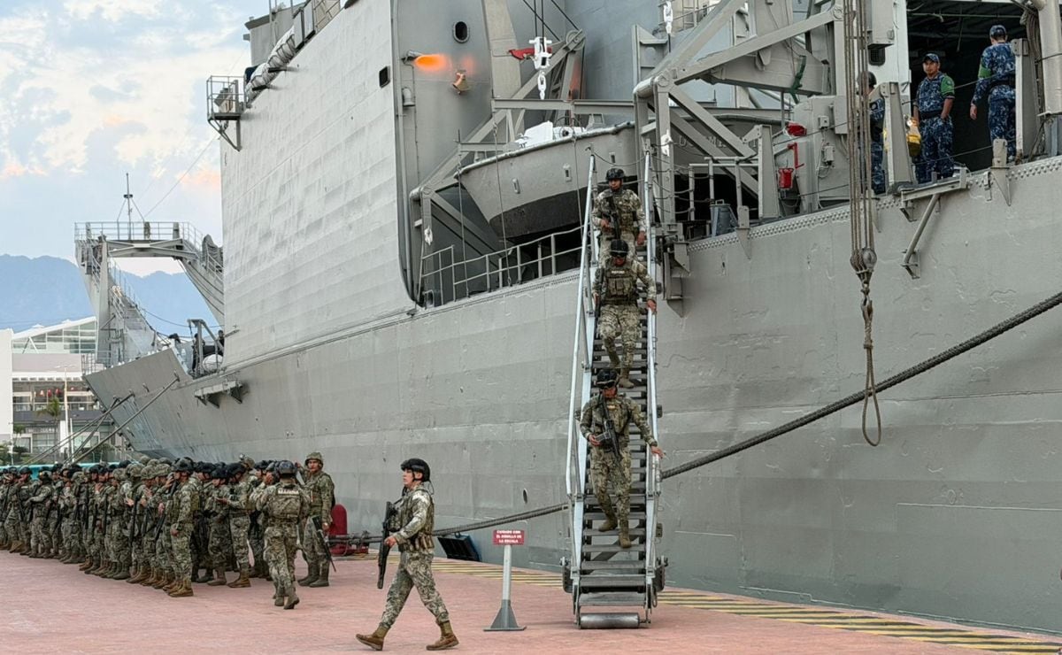 Marina refuerza seguridad en Puerto Vallarta con despliegue de Infantería y equipo logístico