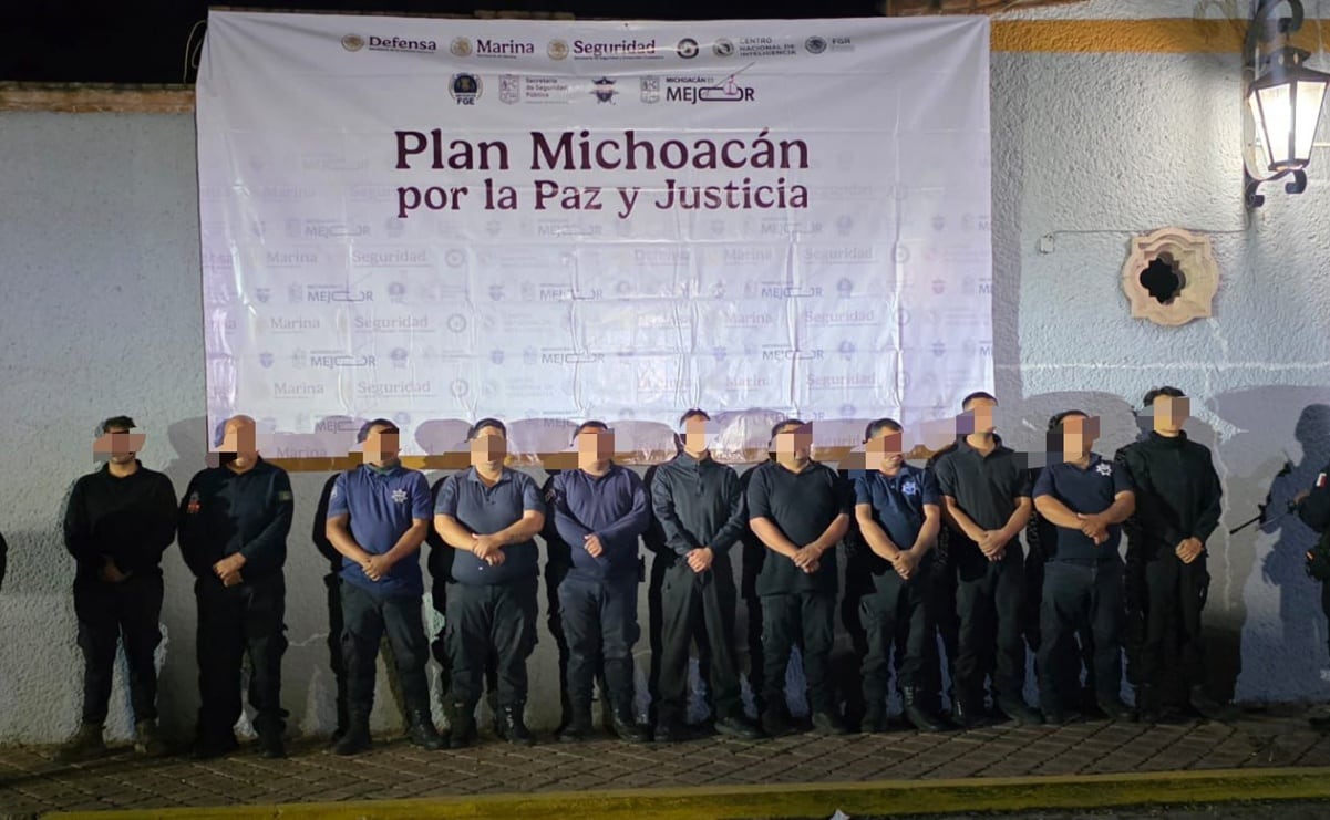 Detienen a 11 policías municipales en Ecuandureo, Michoacán, por presuntos nexos con el CJNG