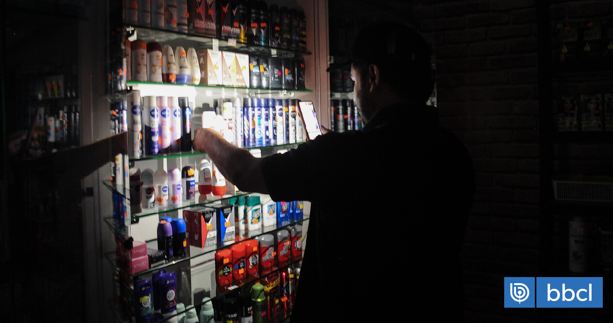 Expertos exigen pago personal de multas a consejeros del CEN por mega apagón