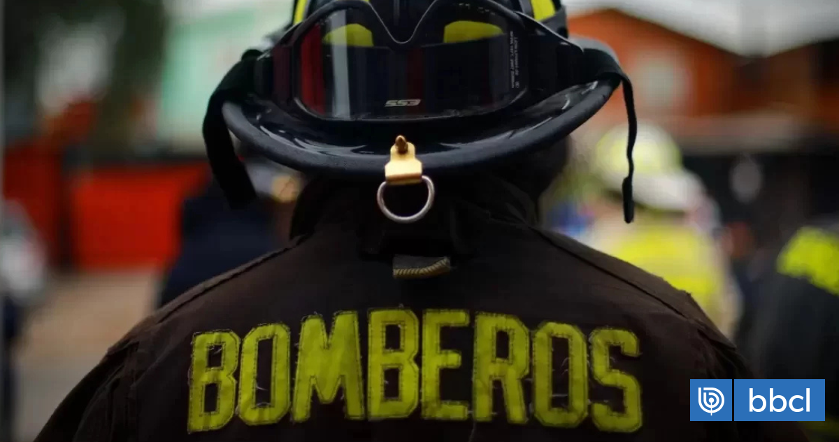 Superintendente de Bomberos de Panguipulli demanda a municipio por despido tras acudir a incendios en Bío Bío