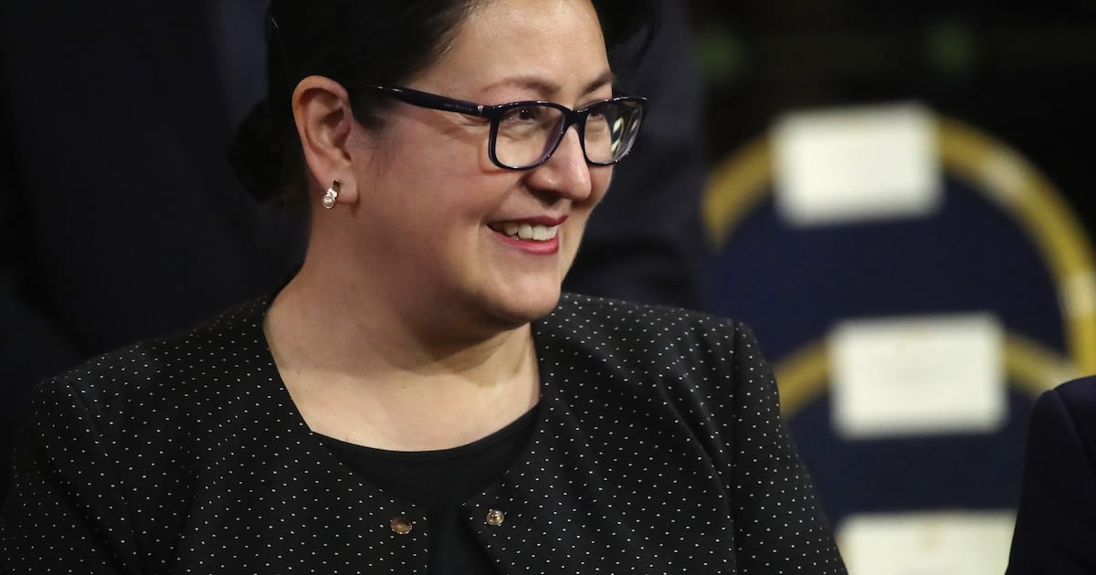 Contraloría redefine facultades de toma de razón afectando permisos sectoriales clave