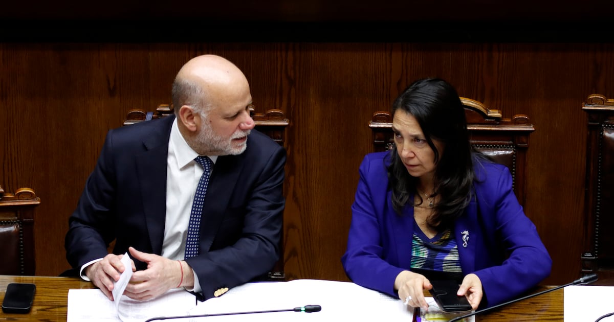 La Moneda explica anulación de decreto de cable submarino chino en medio de presión de EE. UU.