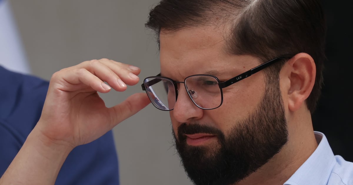 Boric mantiene agenda regional en medio de tensión por proyecto de cable submarino chino