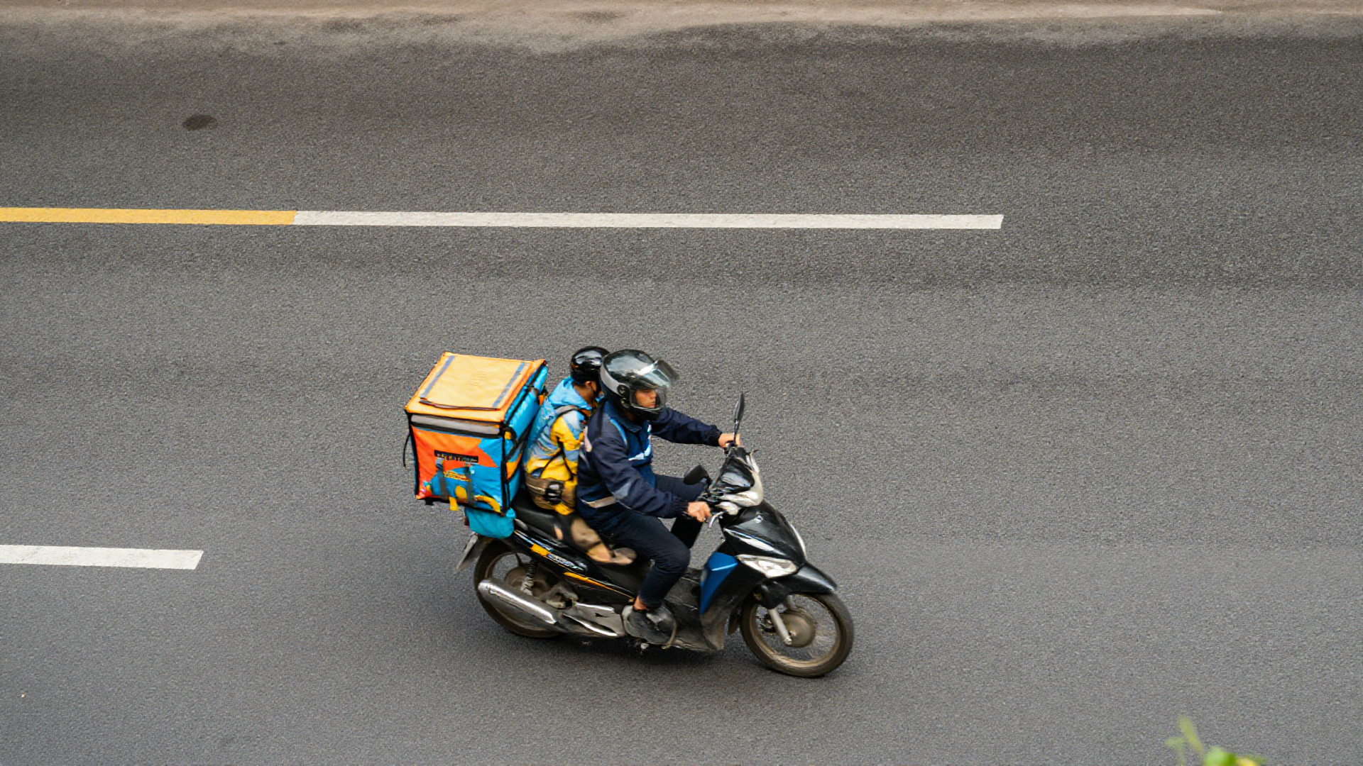 Aguascalientes aprueba impuesto a apps de reparto y genera debate fiscal