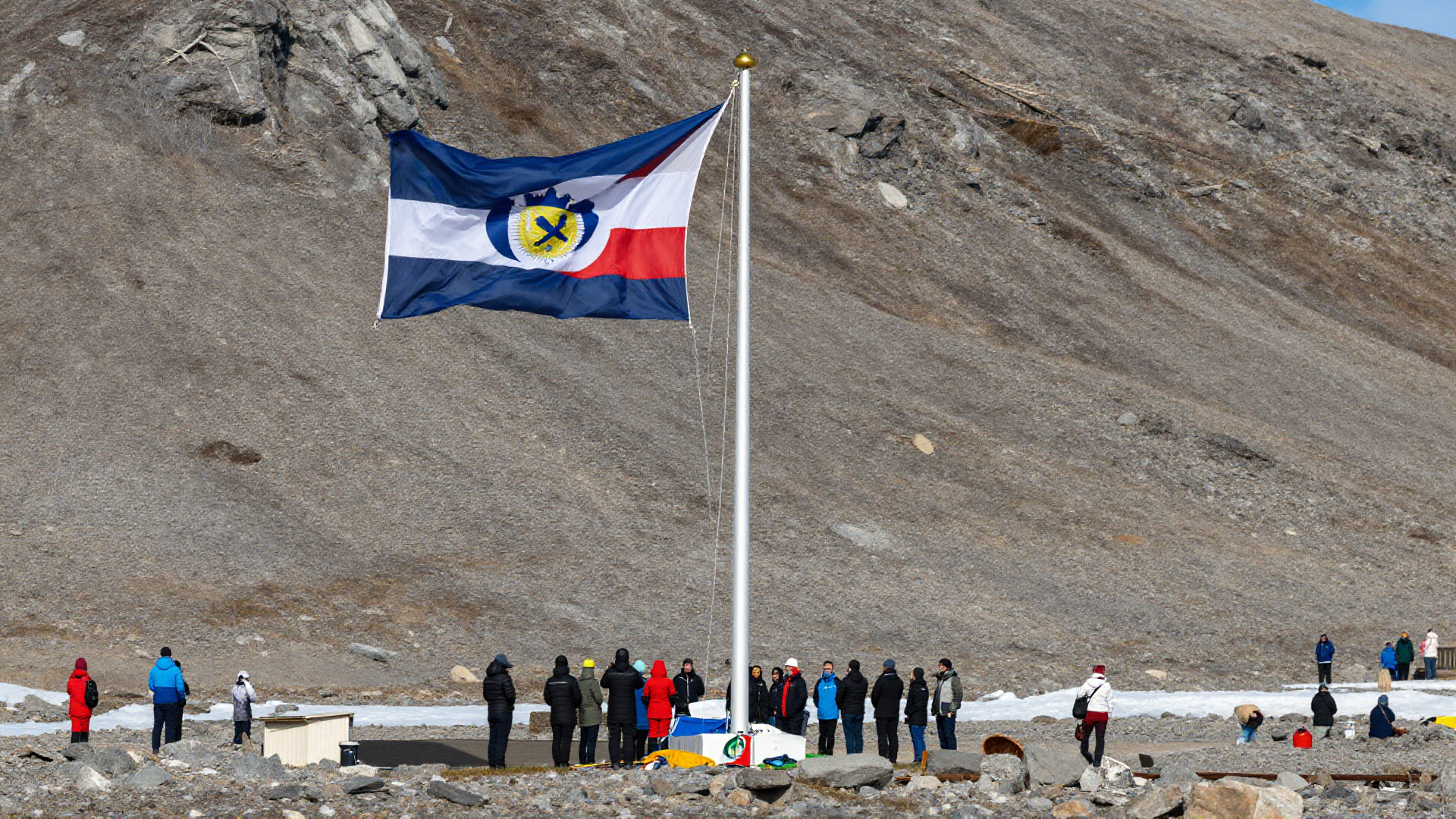 German Satirist Stages US Flag Raising in Greenland, Prompting Official Apology