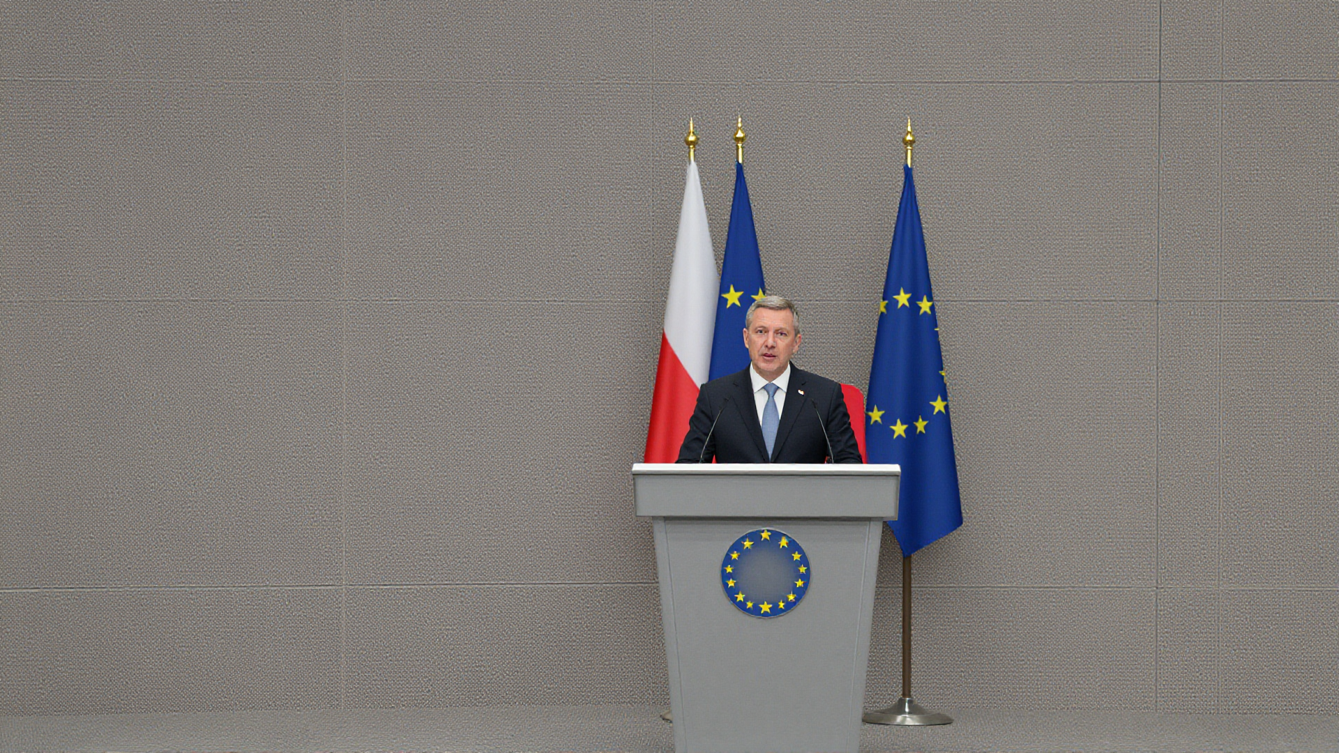 Poland Ties Trump Nobel Peace Prize Endorsement to 'Just' Ukraine Settlement