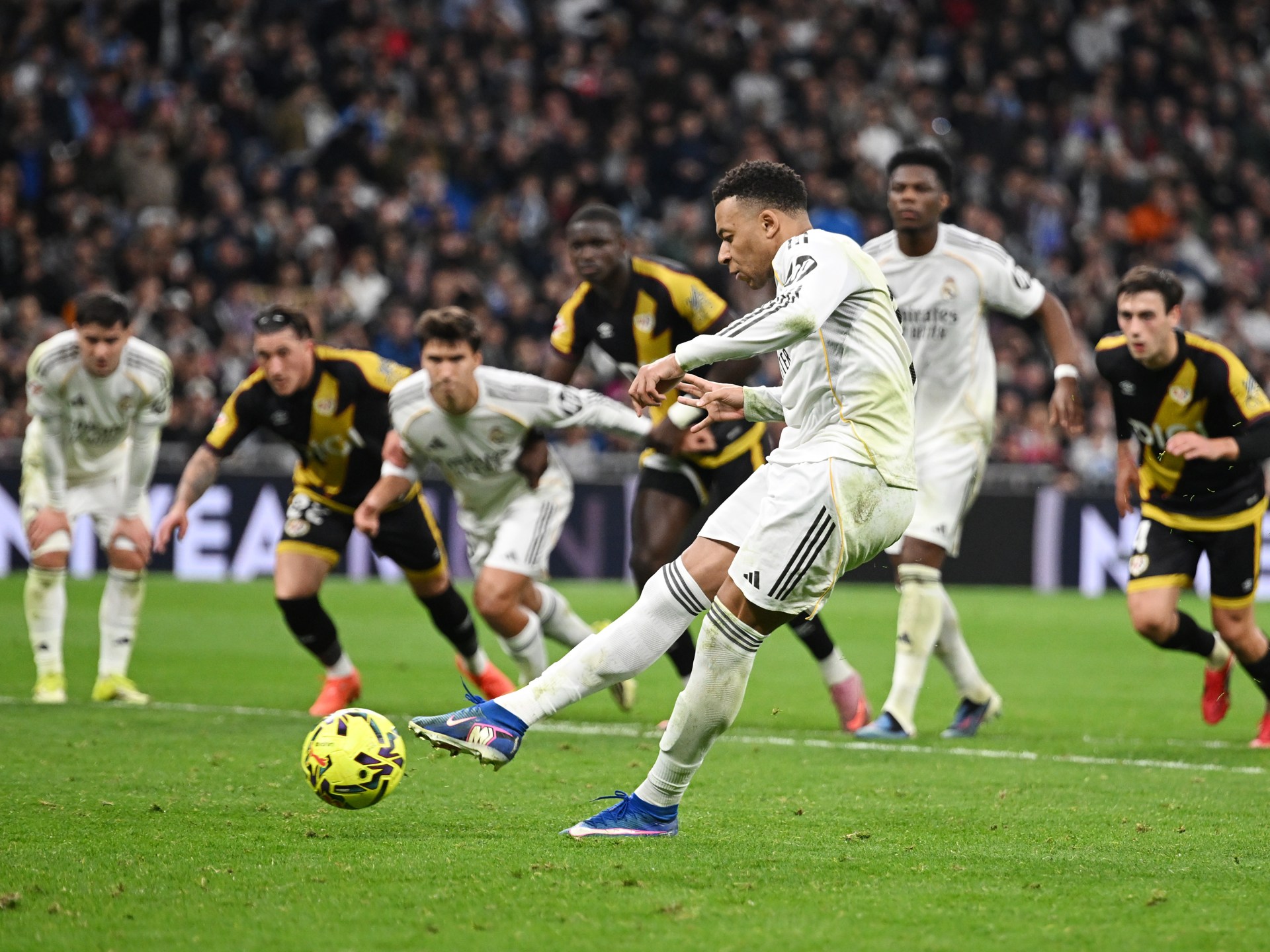 Mbappe Penalty Secures Tense 2-1 Win for Real Madrid; Cuts Barcelona Lead to One Point