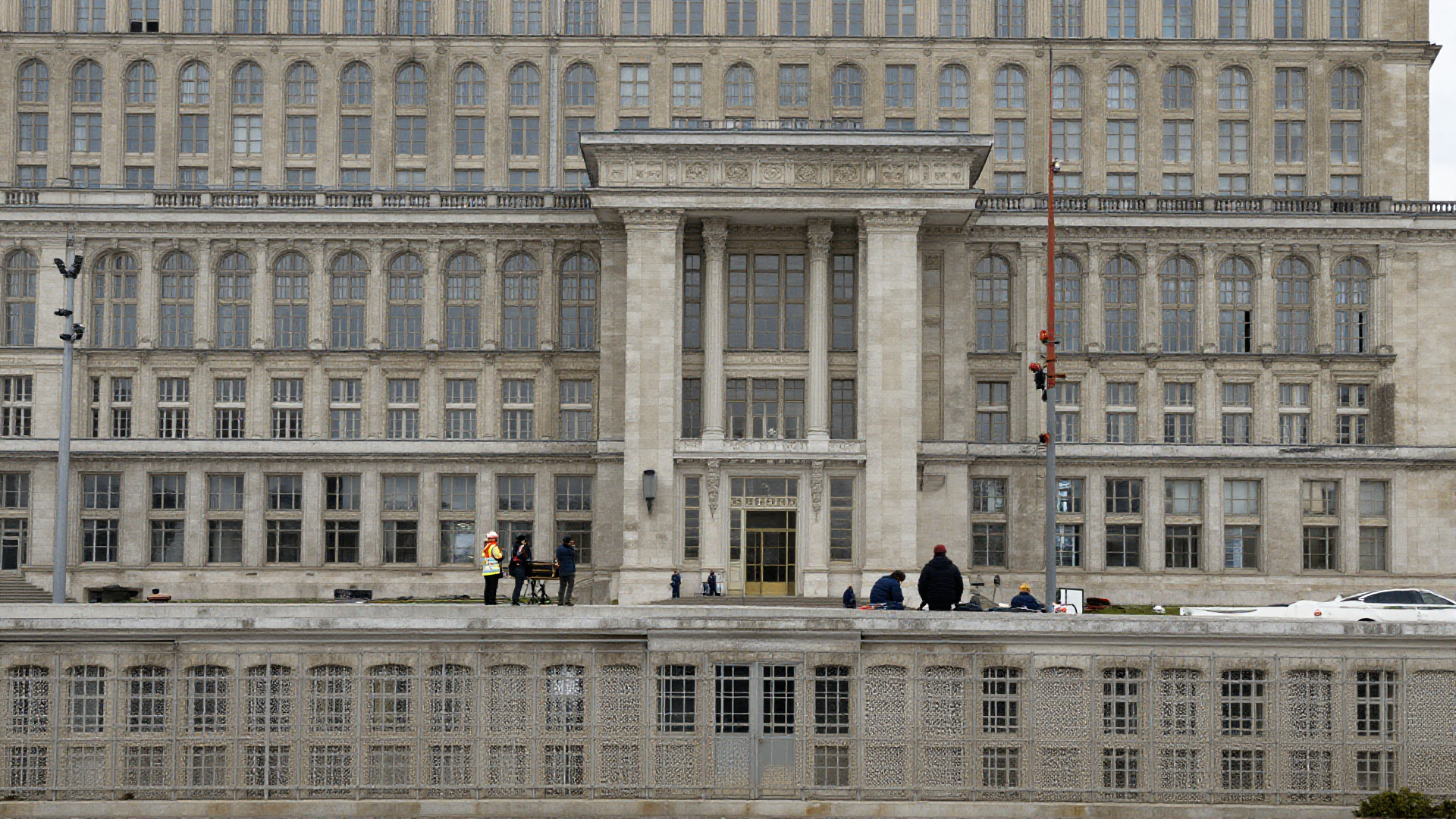 Reporting from Moscow: Foreign Correspondents Navigate Kremlin Hostility and Shifting Geopolitics