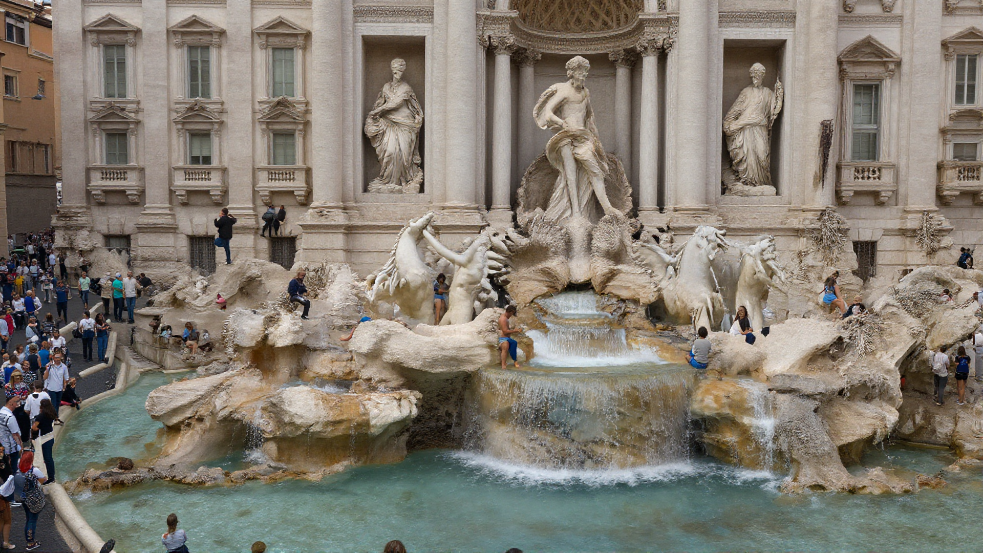 Rome Imposes €2 Fee at Trevi Fountain to Manage Tourism Load