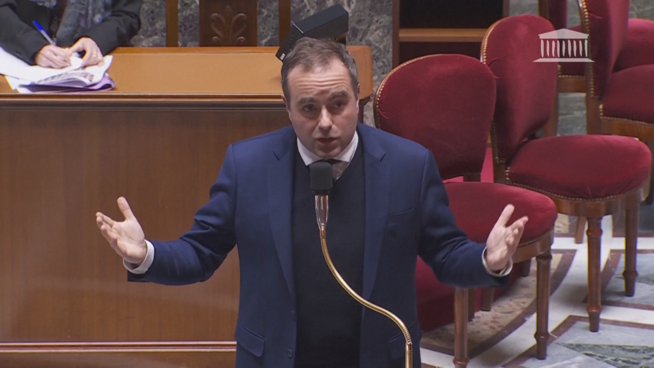 France Adopts Delayed 2026 Budget After Political Deadlock Ends