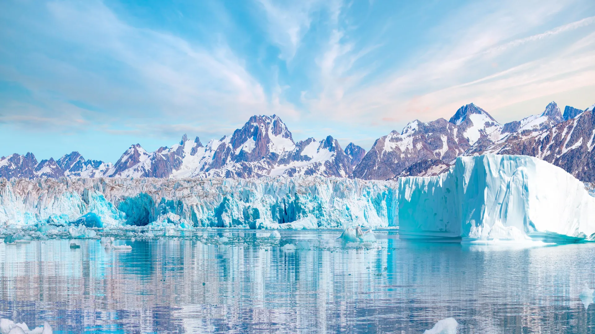 Scientists Identify Swirling Plumes Inside Greenland Ice Sheet