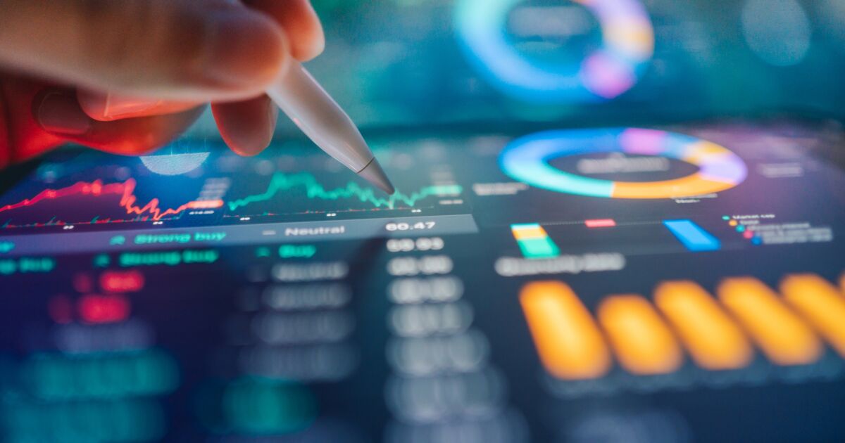 SAT Targets High Tax Sectors in Mexico Revenue Review