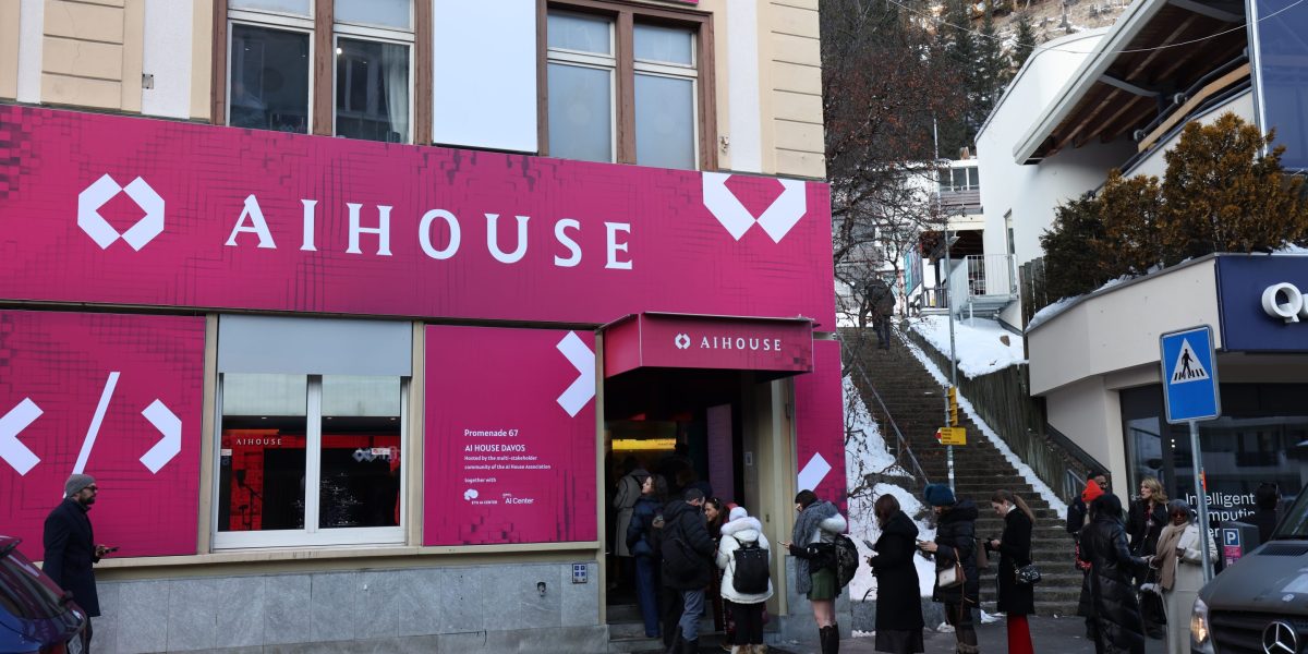 Davos 2026 Leaders Shift Focus from AI Hype to Implementation Scale Amidst Economic Uncertainty