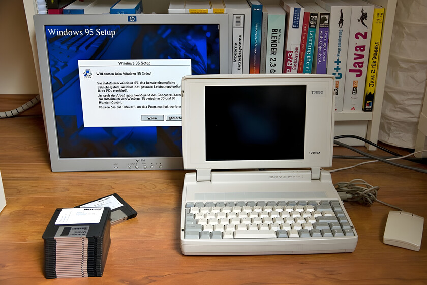 Microsoft's Windows 95 Installation Strategy Revealed After 30 Years