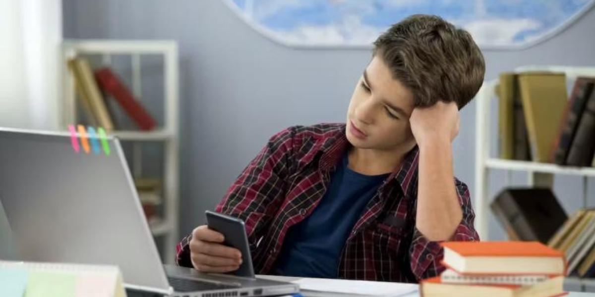 Mexico Considers Social Media Restrictions for Minors Following Australian Model