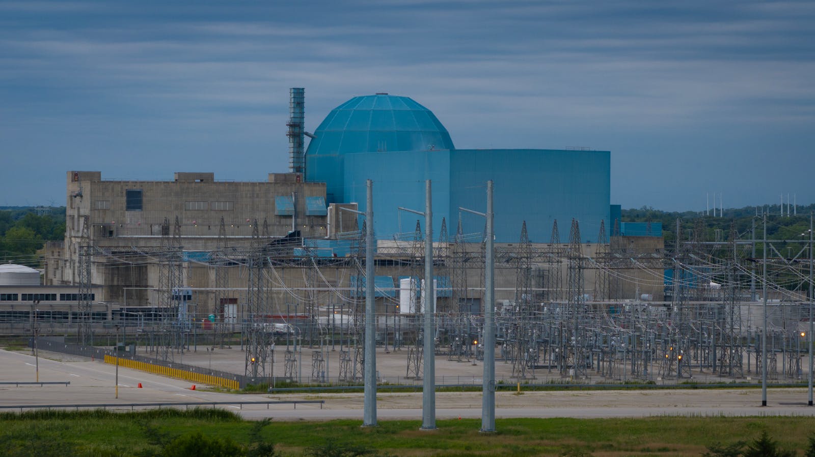 Constellation, Talen, and NRG Stocks Surge on BNP Paribas AI Energy Outlook