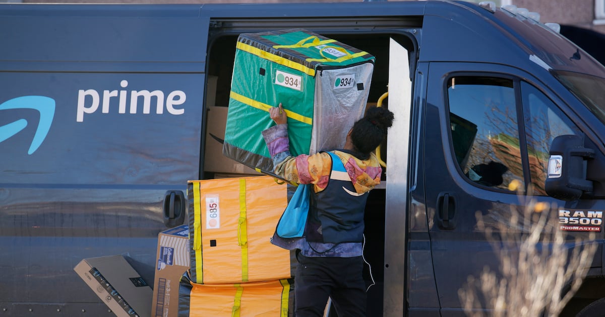 Mexico City Proposes E-commerce Plastic Ban as Region Faces Waste Crisis