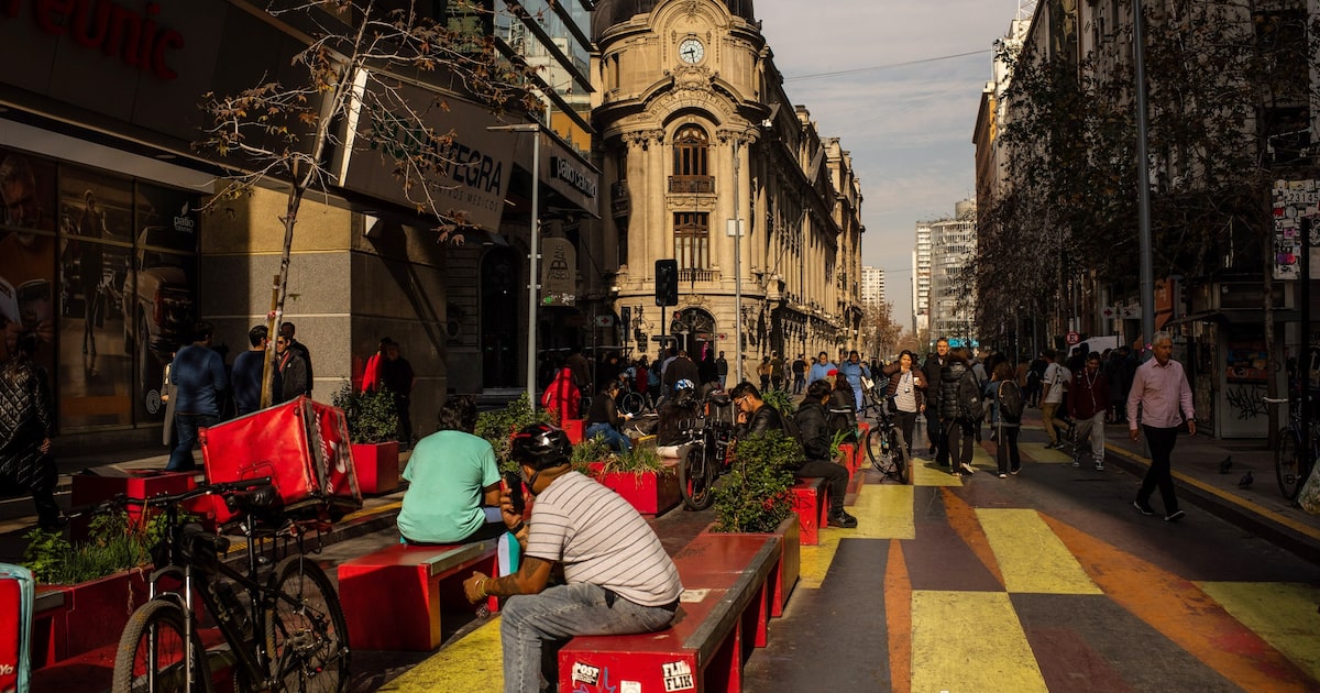 Chile GDP Growth Exceeds Forecasts Amid Political Optimism and Global Oil Risks