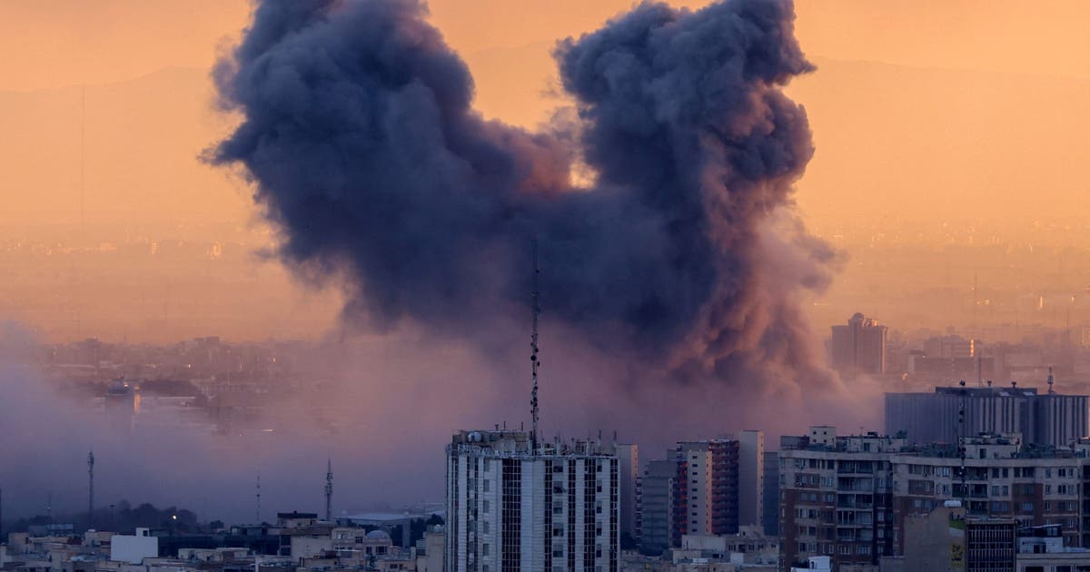 Trump Administration Considers Troop Surge for Iran Conflict Amid Strait of Hormuz Crisis