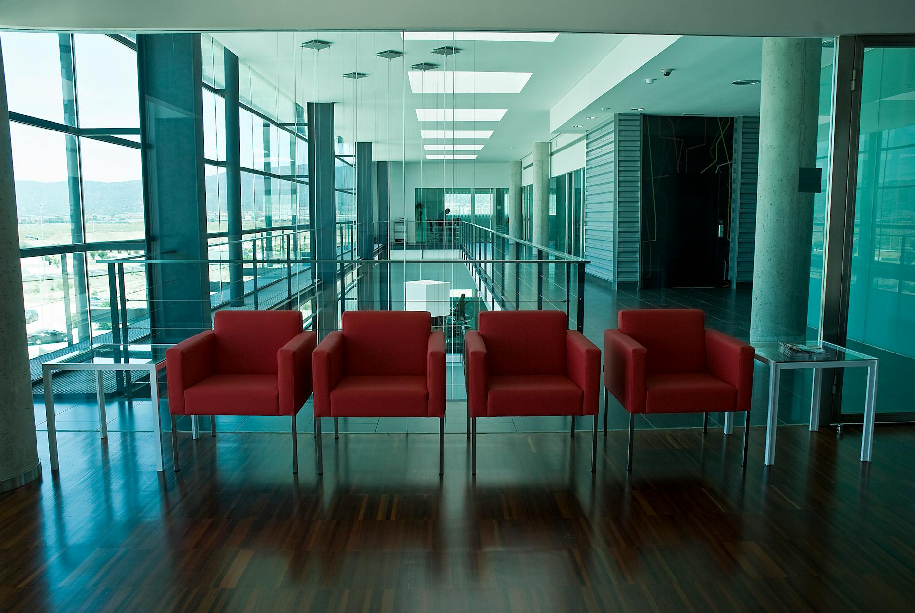 Chile 2025 GDP Growth Hits 2.5 Percent, Surpassing Forecasts and Reducing Public Debt