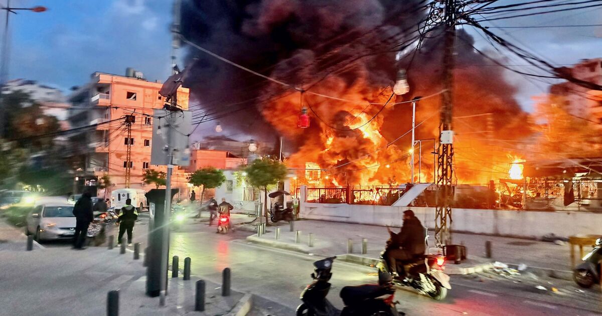 Mexican Stock Market Plummets 10% Amid Middle East Conflict Escalation