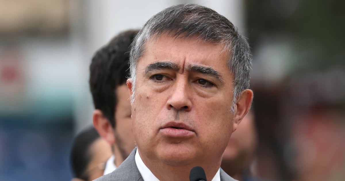 Mario Desbordes renuncia a Renovación Nacional tras 26 años de militancia