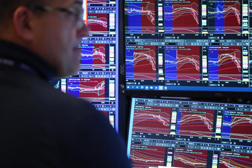 Coinbase Head Says Institutional Crypto Money Shifts to Yield Strategy