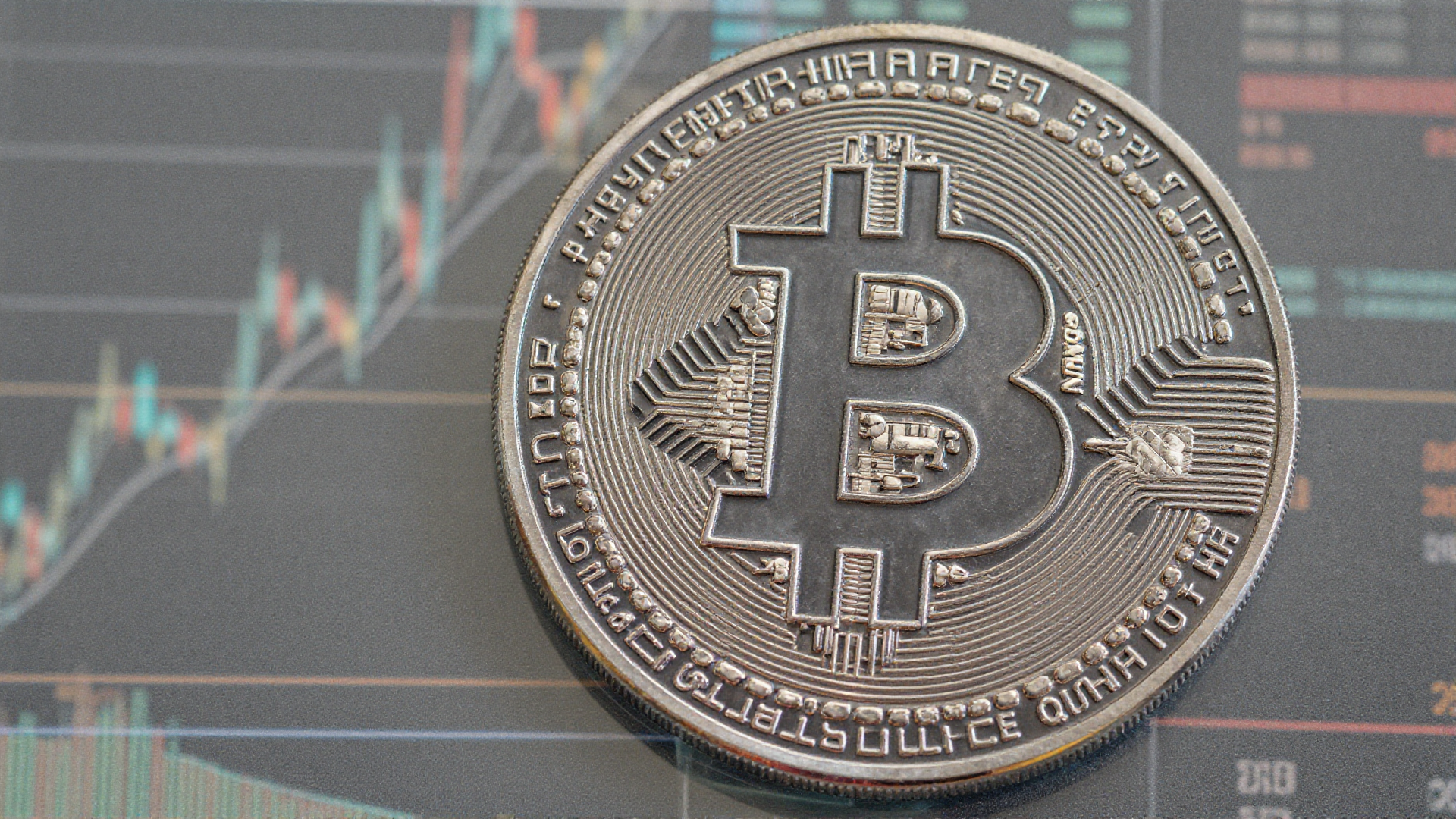 Bitcoin Holds $60,000 Support as Circle Stock Plunges on Clarity Act