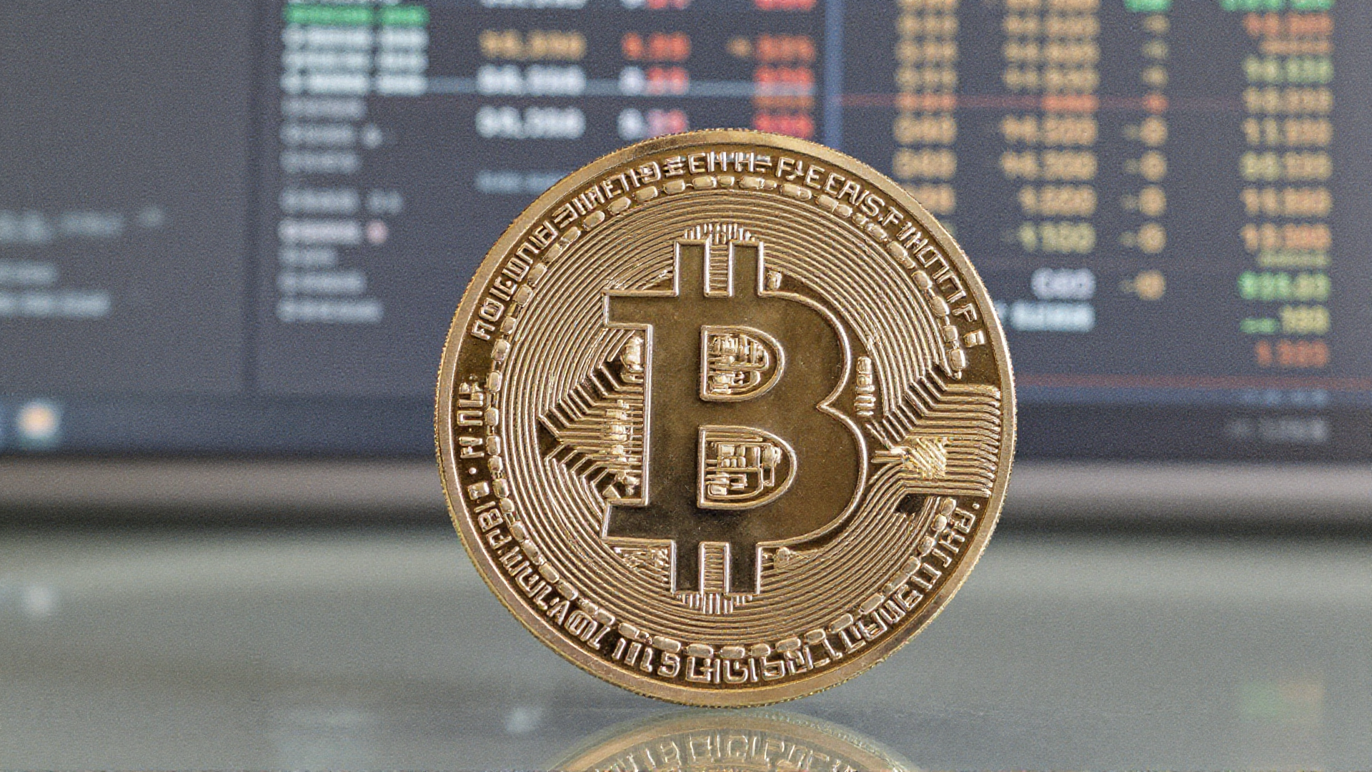 Bernstein Calls Bitcoin Bottom, Maintains $150k Year-End Target