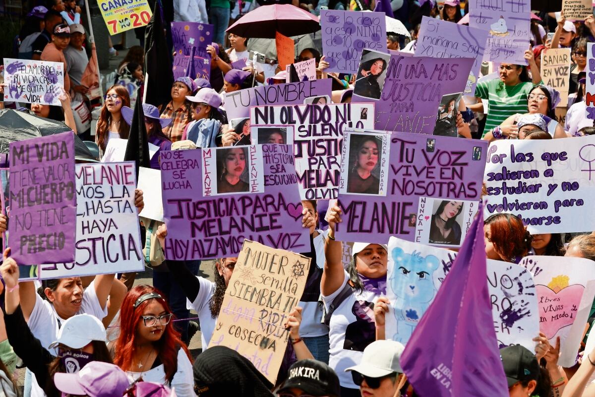 La presidenta Sheinbaum propone penas de hasta 70 años por feminicidio en México