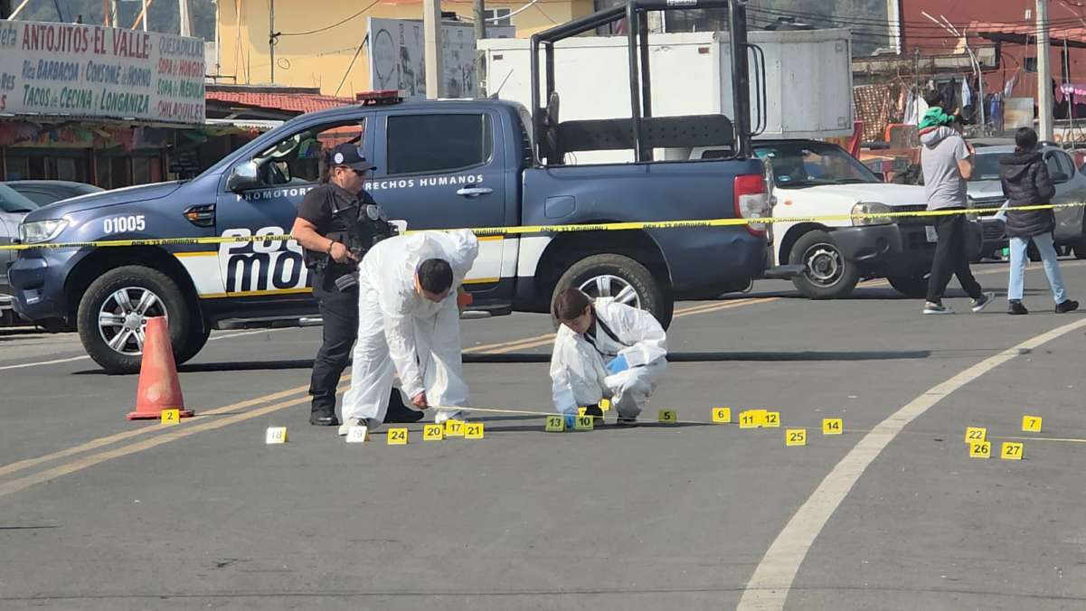 Comando armado dispara contra vehículo en carretera federal de Morelos