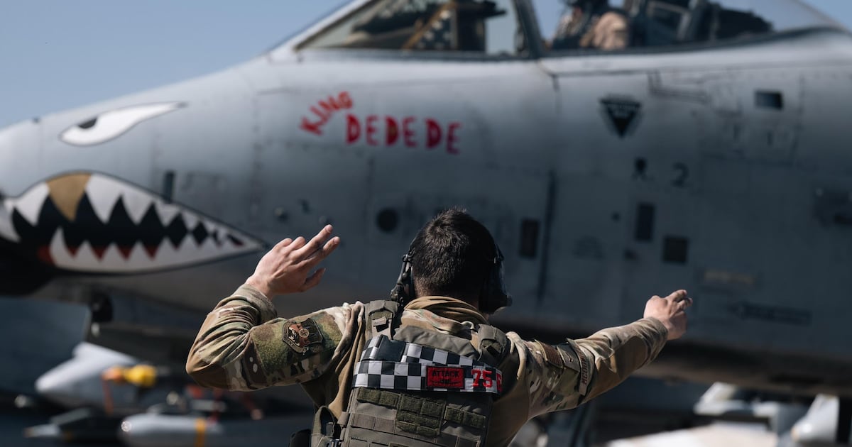 Estados Unidos confirma 290 heridos tras ataques aéreos contra Irán