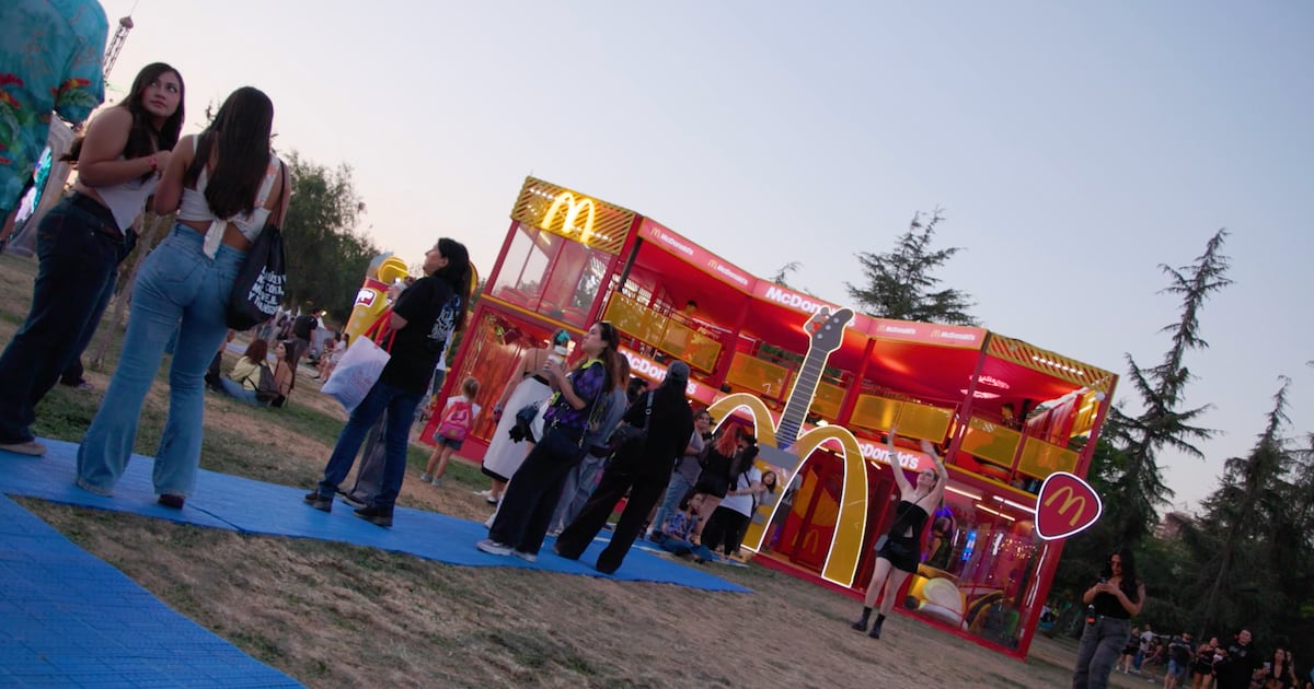 McDonald’s se reafirma en Lollapalooza Chile 2026 con cuatro puntos de experiencia