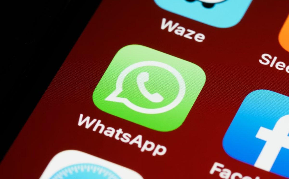 Meta permite personalizar colores de chats en WhatsApp con inteligencia artificial