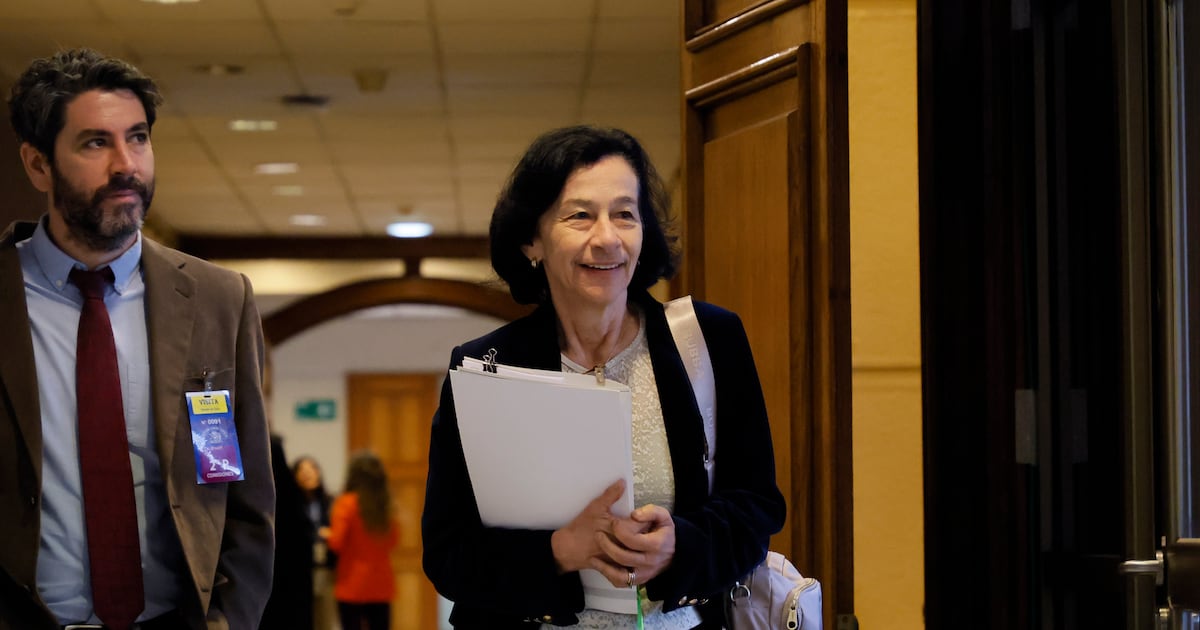 banco central espera medidas de gobierno de kast ante incertidumbre geopolítica