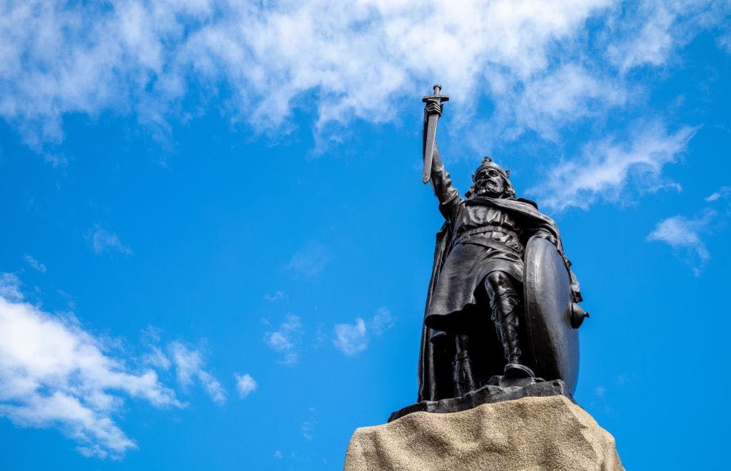 Cyber Stocks Plunge After Anthropic Leak Reveals AI Model Risks