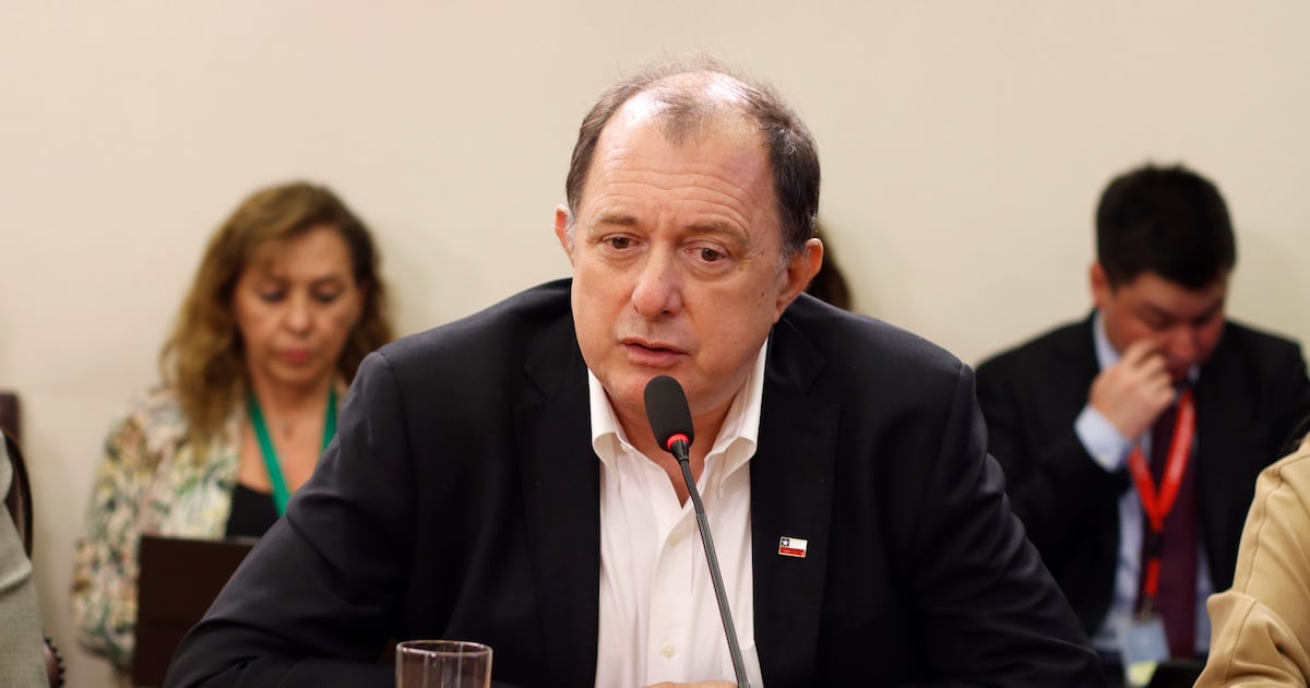 Iván Poduje critica a Claudio Orrego por oposición a suspensión de ciclovía en la Alameda